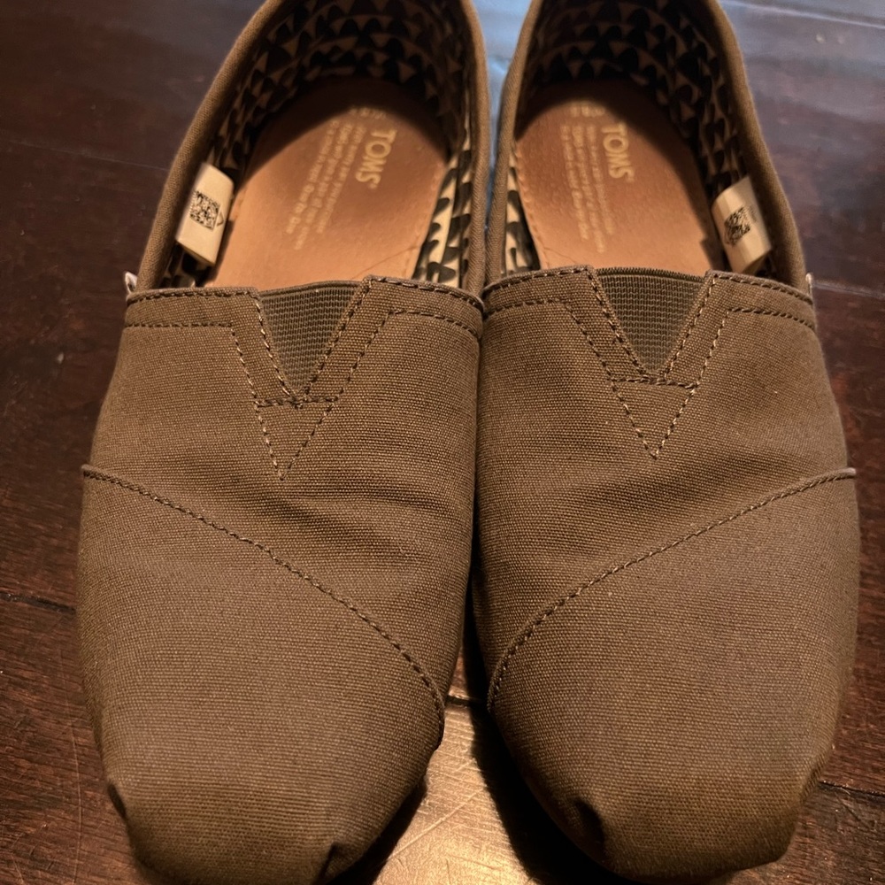 Army Green Toms Slip Ons size 8.5